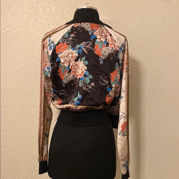 Forever 21 Floral Like “Johnny Was” Bomber Jacket - Picture 3 of 10